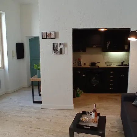 Chez Julie, Triplex Centre Historique 아파트 베지에