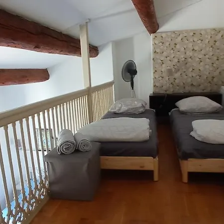 Chez Julie, Triplex Centre Historique * 베지에